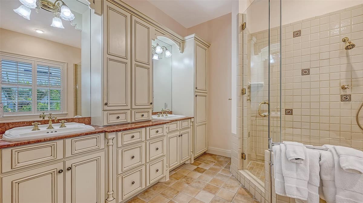 5024 COMMONWEALTH DRIVE — photo 35 of 50