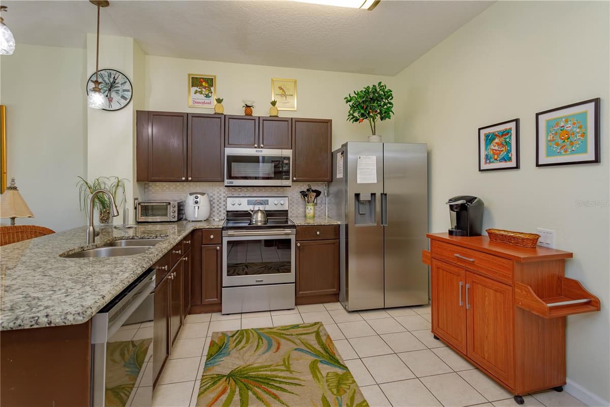 2348 SILVER PALM DRIVE — photo 12 of 73