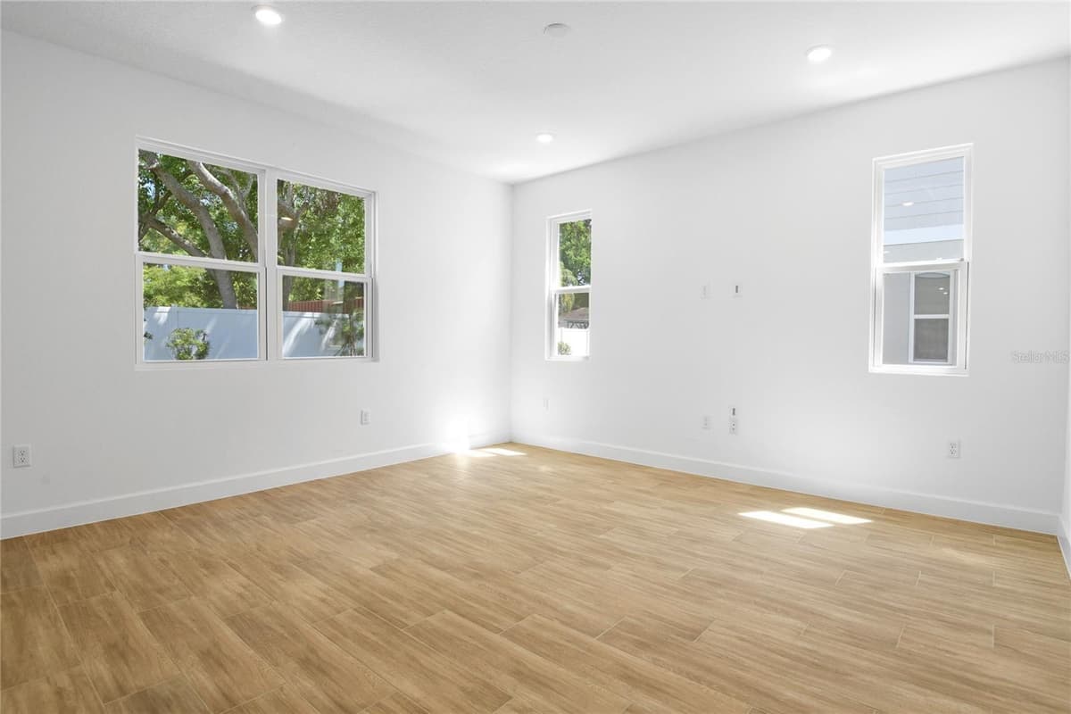3765 DEER RIDGE DRIVE — photo 10 of 24