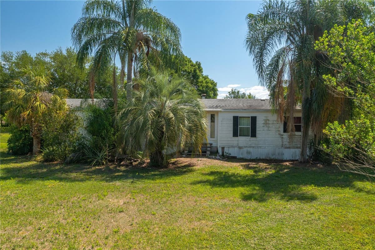 256 SUNRIDGE DRIVE — photo 11 of 14