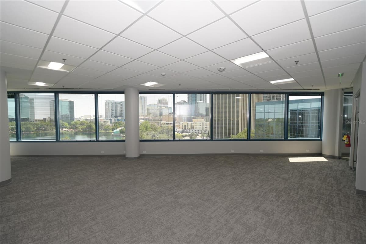 225 ROBINSON STREET — photo 33 of 37