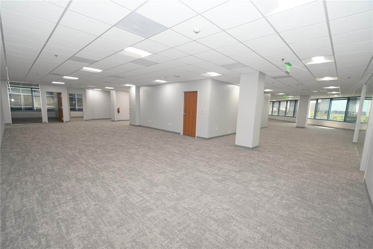 225 ROBINSON STREET — photo 12 of 37