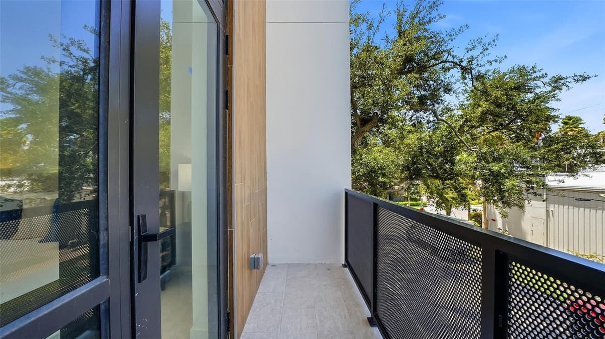430 KUMQUAT COURT — photo 22 of 92