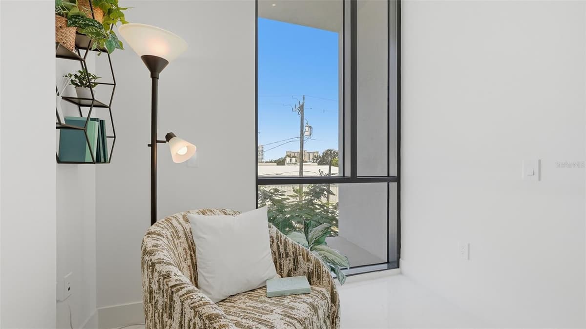 430 KUMQUAT COURT — photo 30 of 92