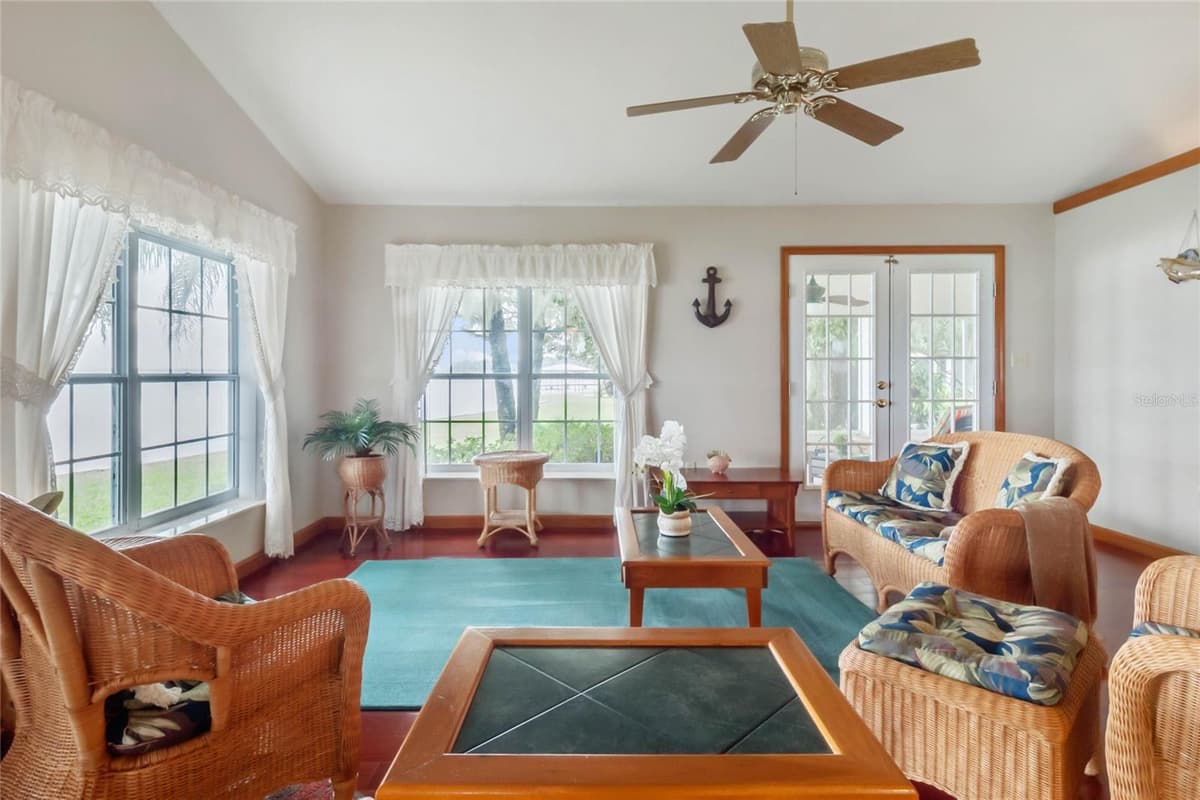 4365 CANAL ROAD — photo 7 of 47