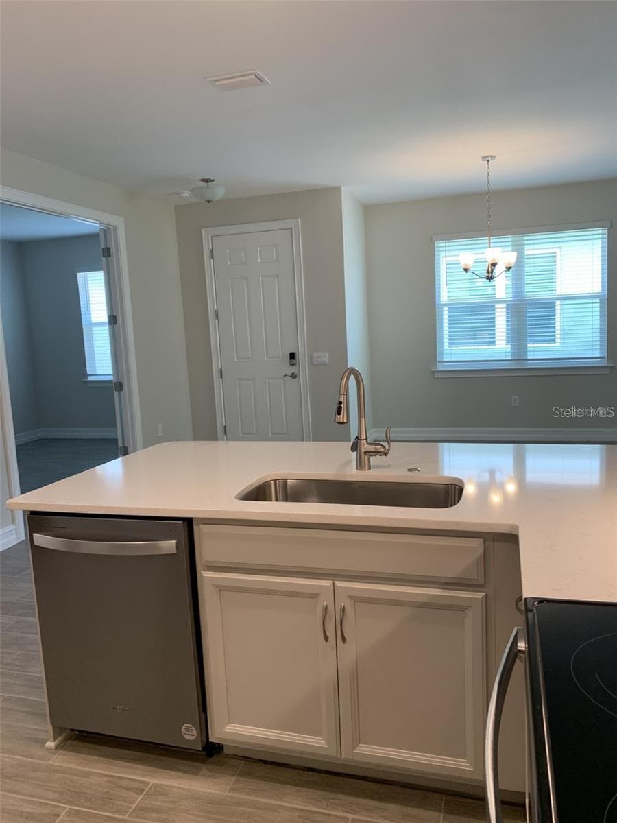 240 IBIZA LOOP — photo 4 of 11