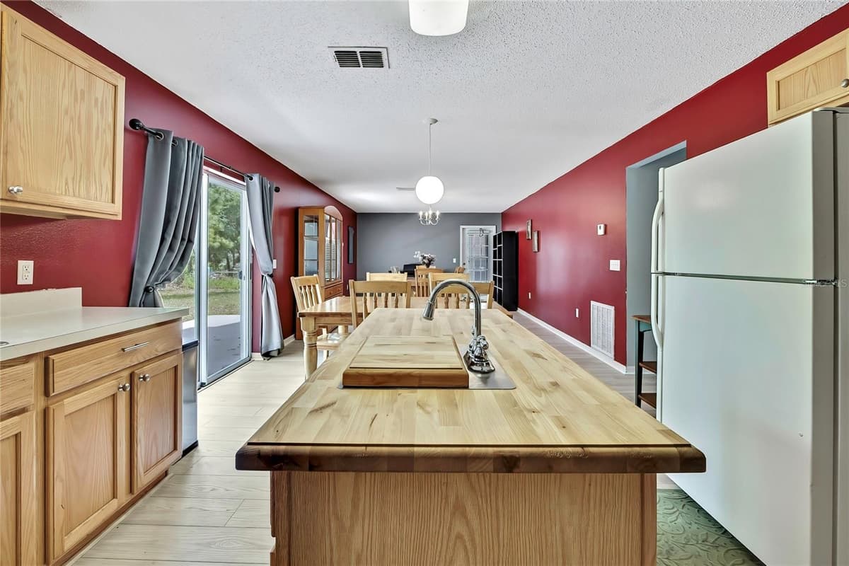 11257 PERSIMMON AVENUE — photo 37 of 50