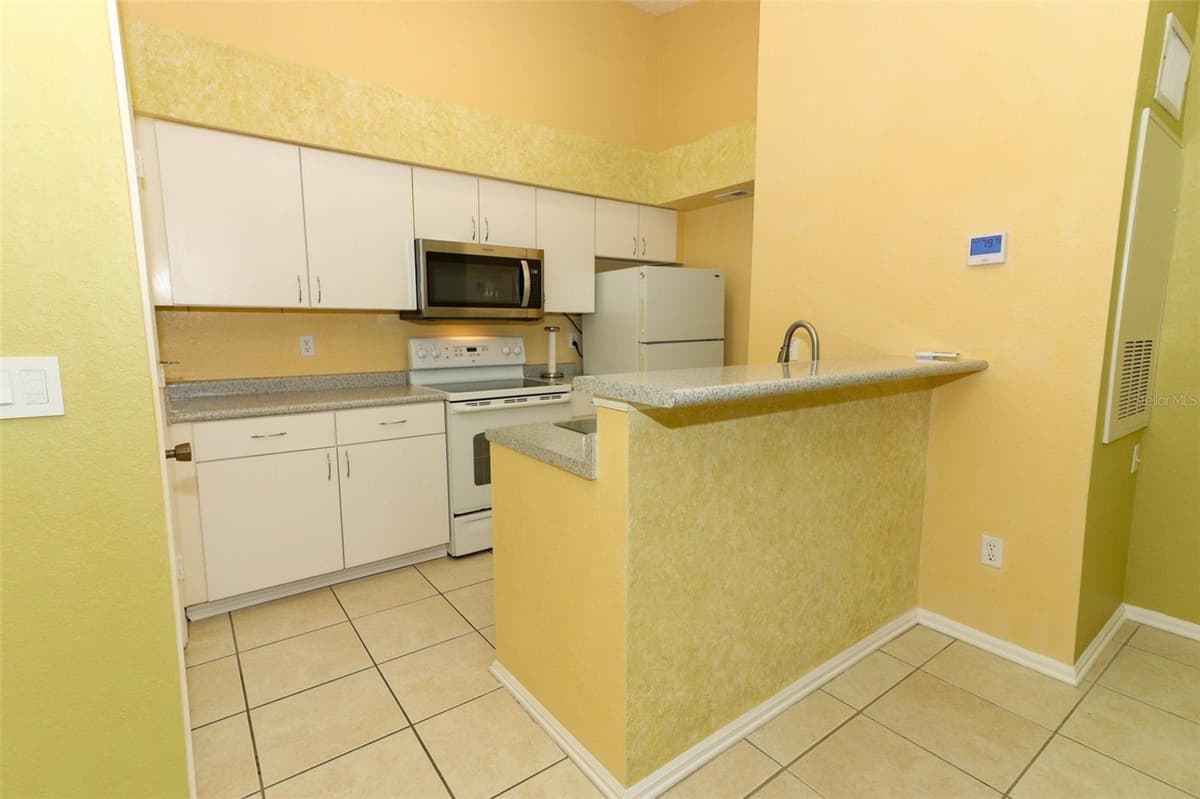 2214 METROPOLITAN WAY — photo 34 of 35