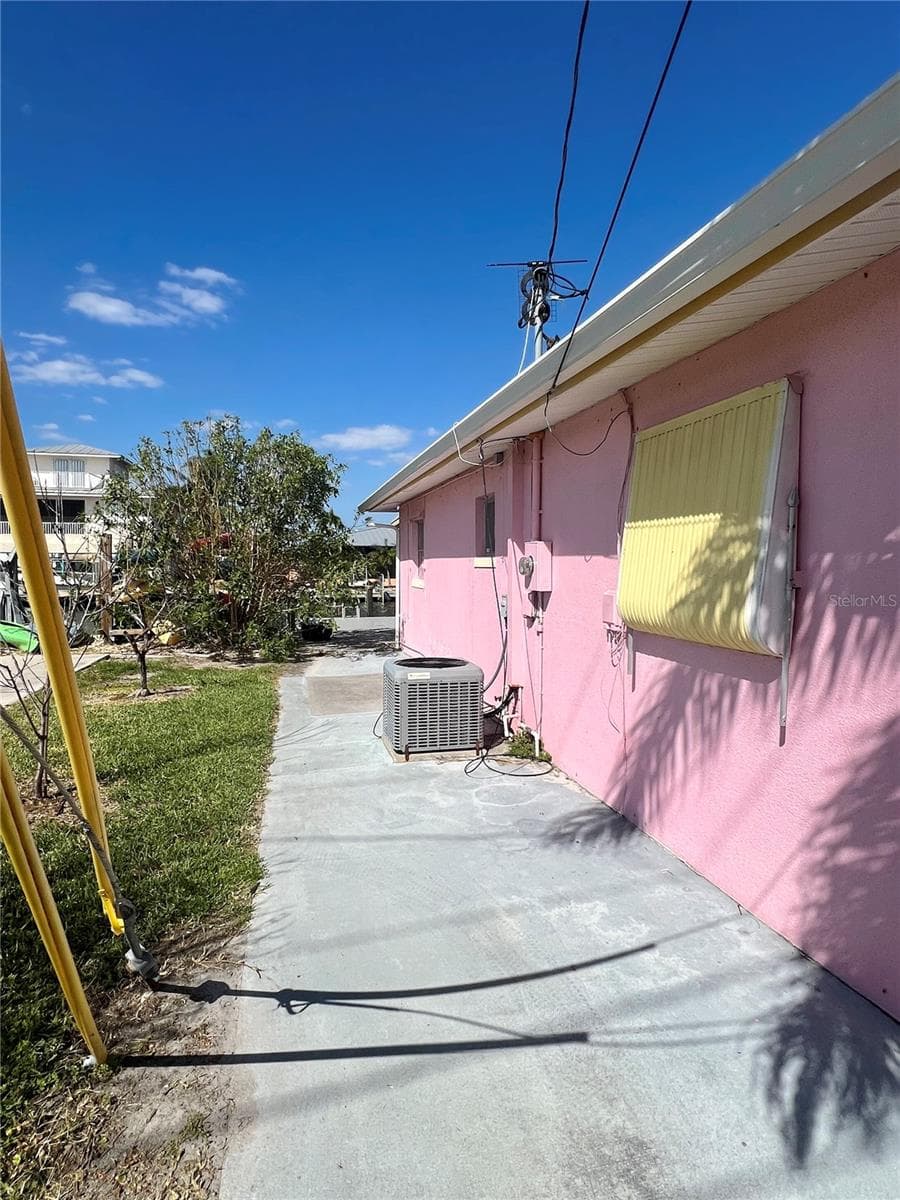 11476 MAY STREET — photo 30 of 43