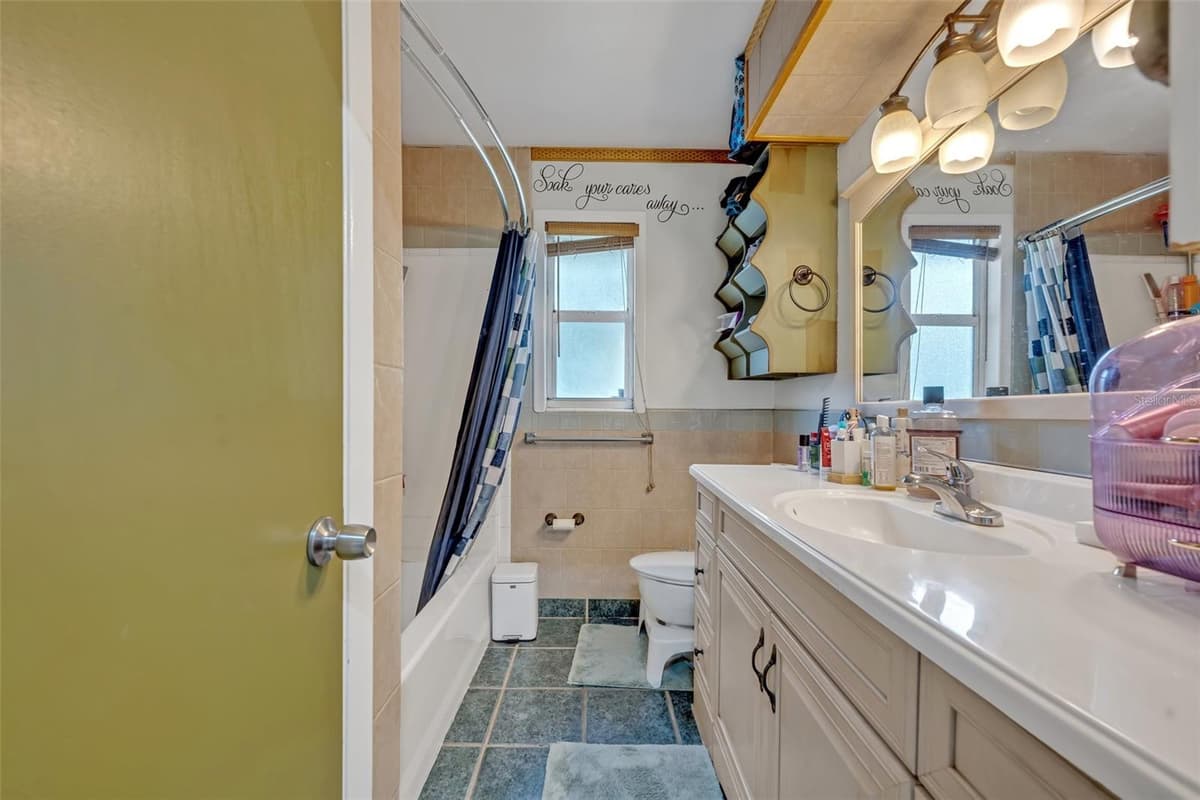 11424 WESTWOOD BOULEVARD — photo 18 of 56