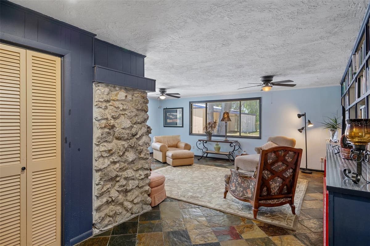 3729 LECANTO HIGHWAY — photo 16 of 84