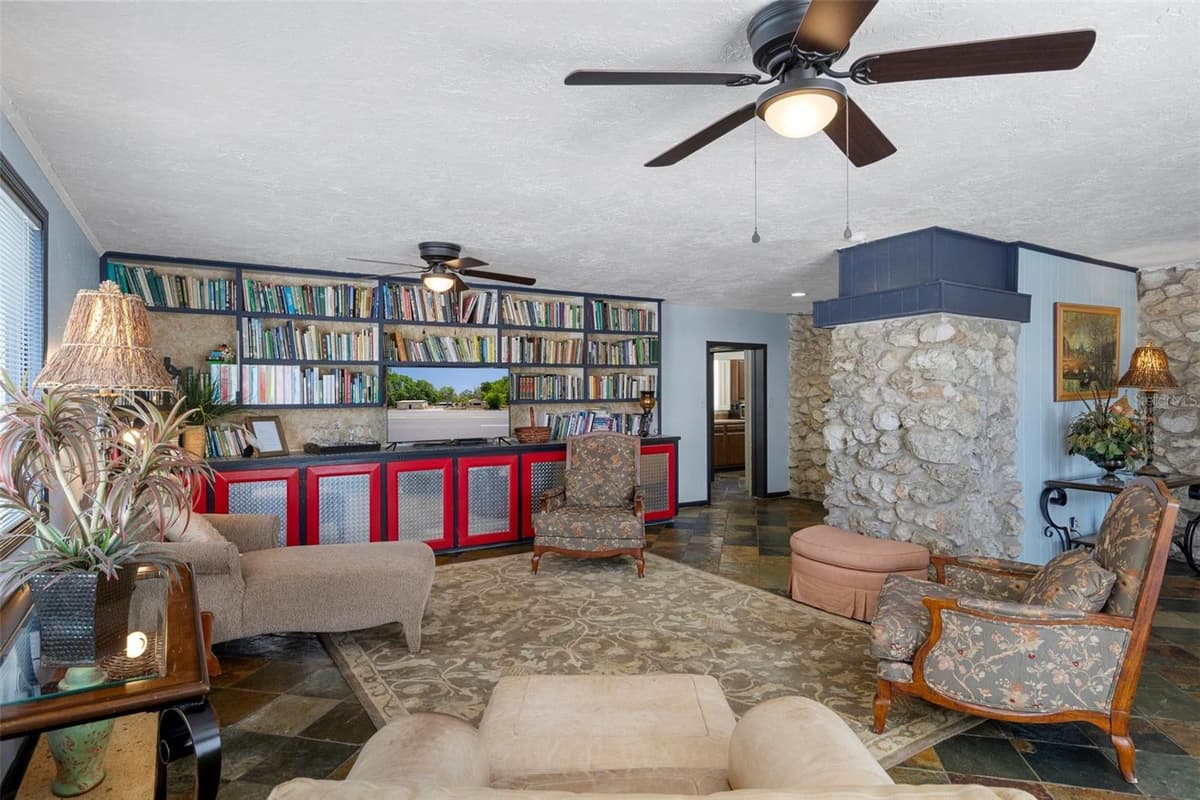 3729 LECANTO HIGHWAY — photo 14 of 84