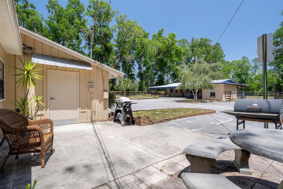 3729 LECANTO HIGHWAY — photo 47 of 84
