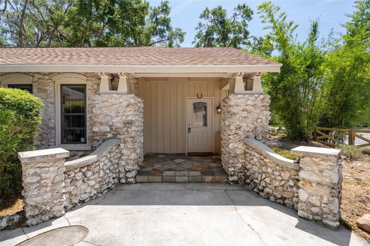 3729 LECANTO HIGHWAY — photo 7 of 84