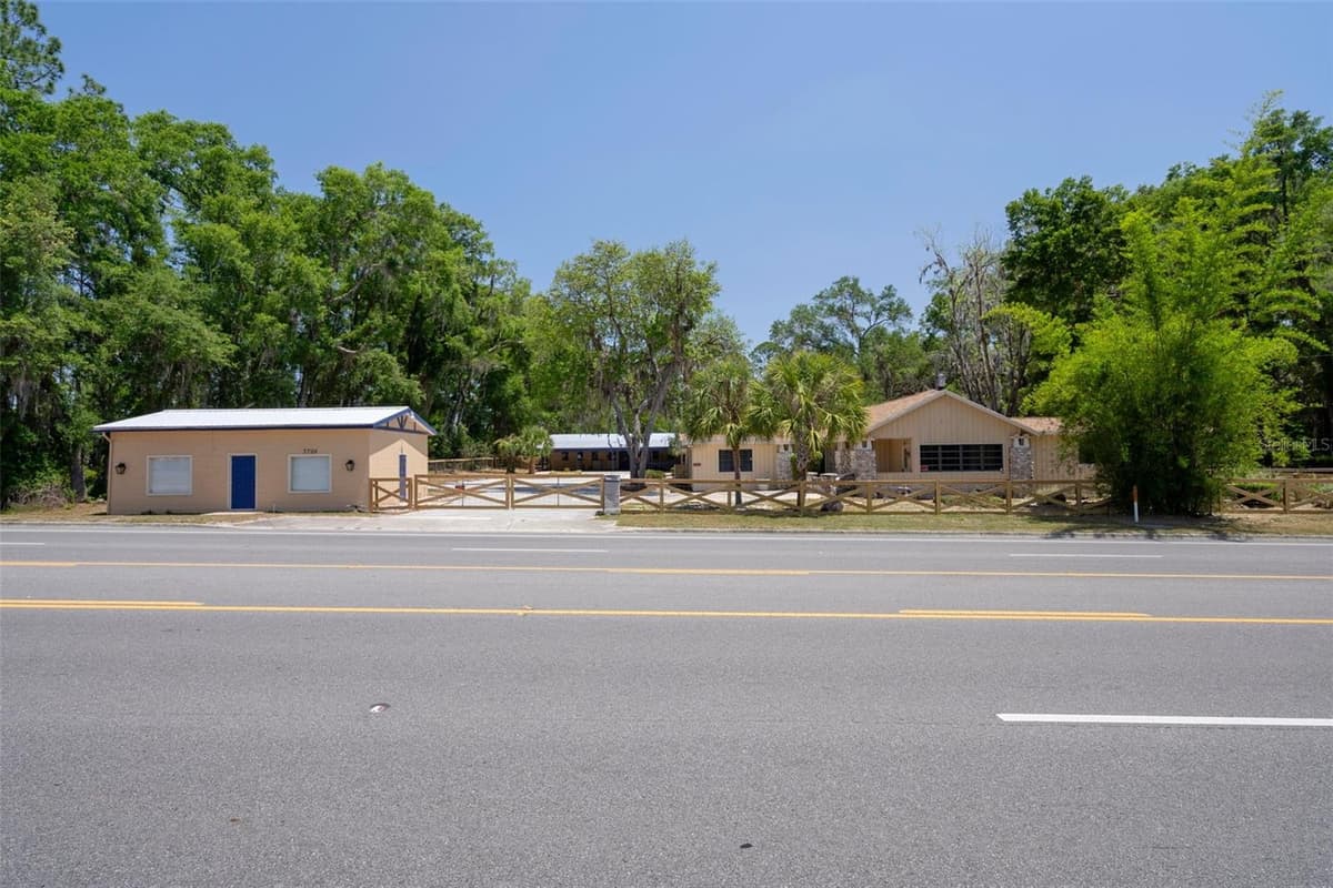 3729 LECANTO HIGHWAY — photo 69 of 84