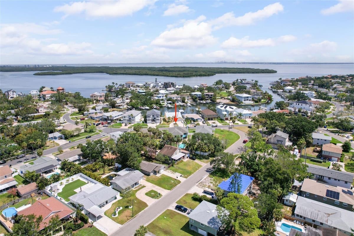 1842 BAYOU GRANDE BOULEVARD — photo 41 of 46