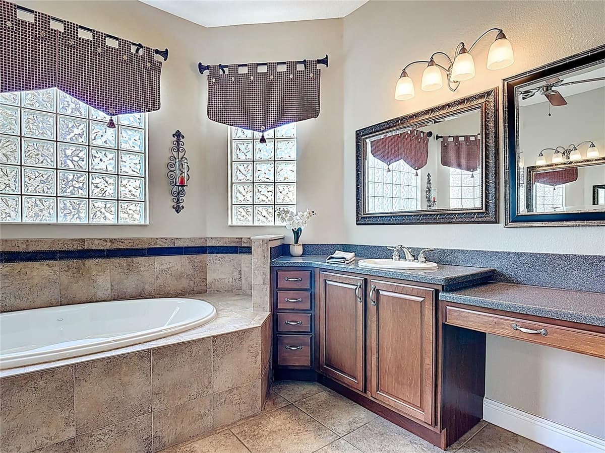 772 SAN RAPHAEL STREET — photo 40 of 97