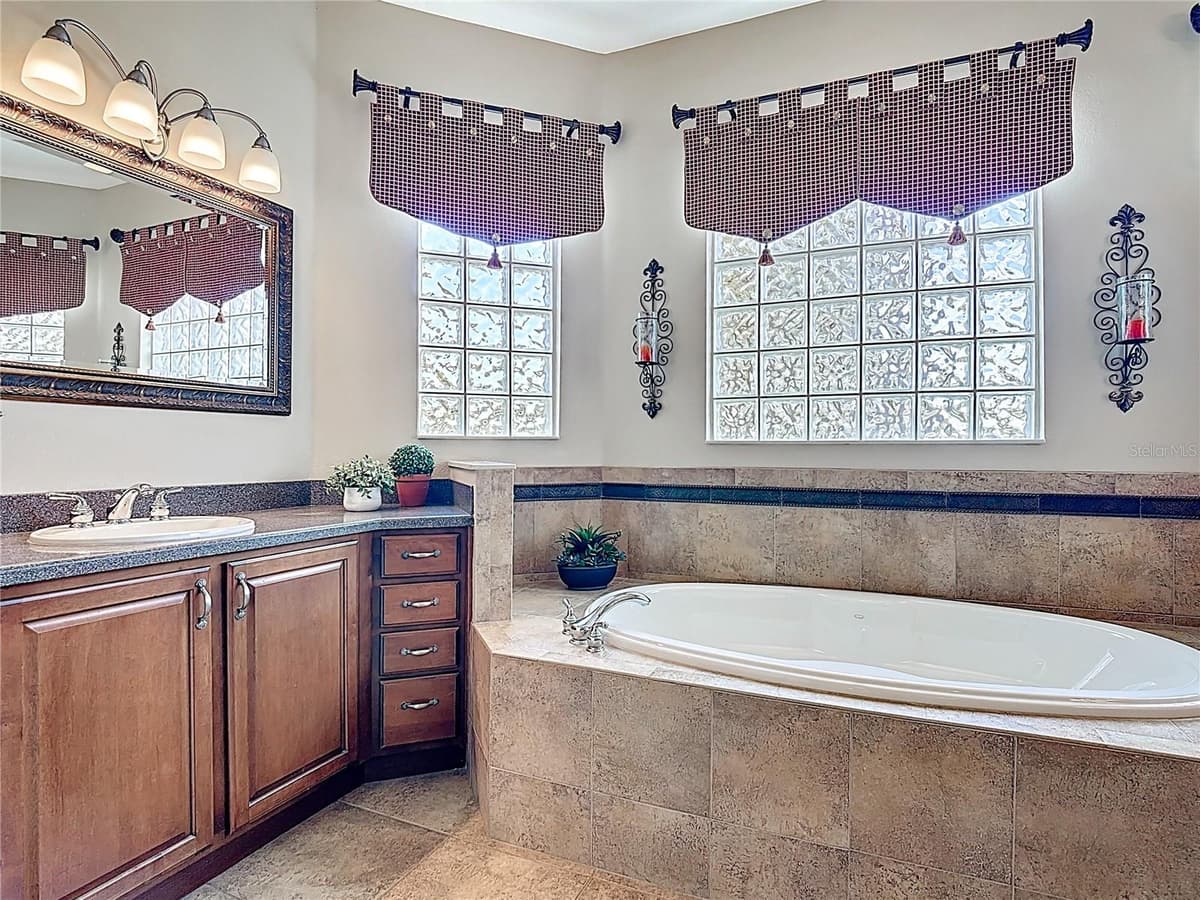 772 SAN RAPHAEL STREET — photo 41 of 97
