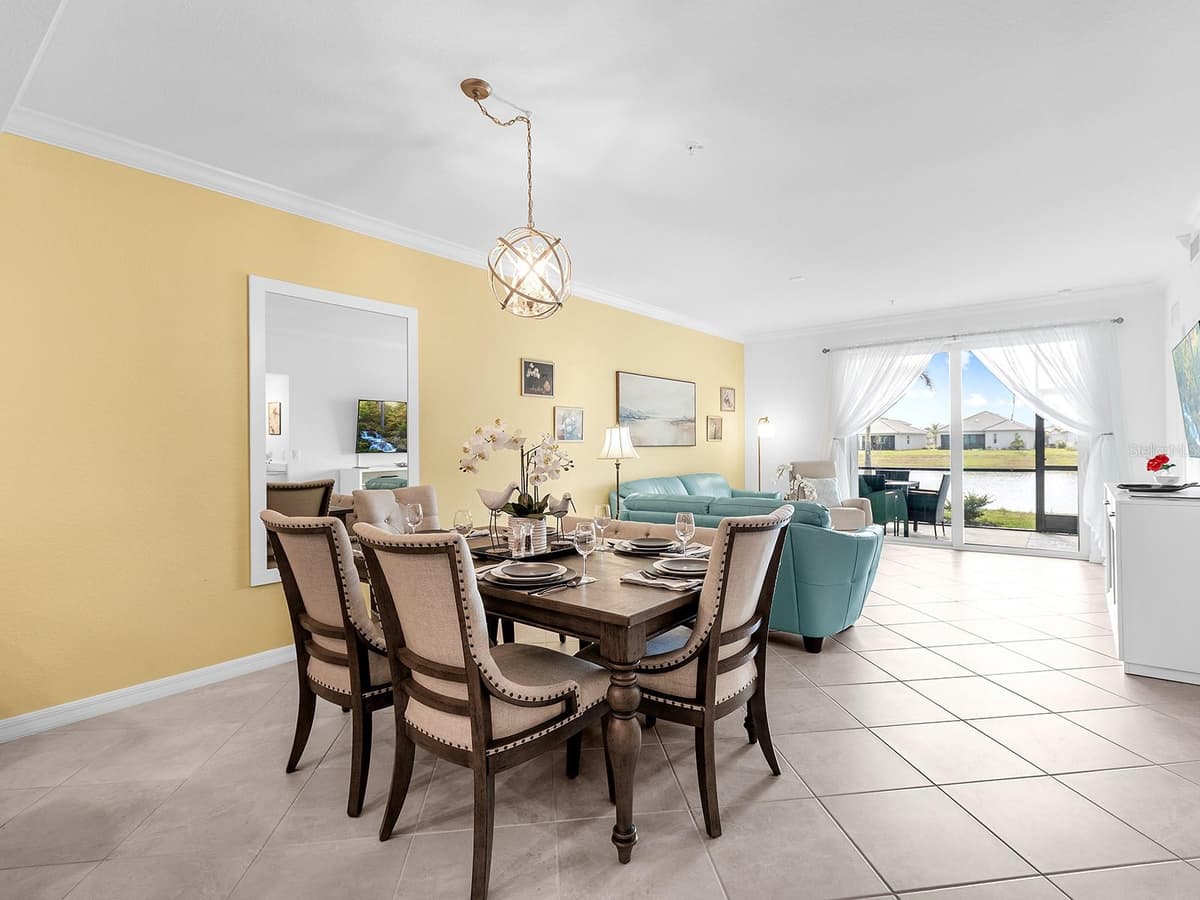 14214 HERITAGE LANDING BOULEVARD — photo 17 of 92