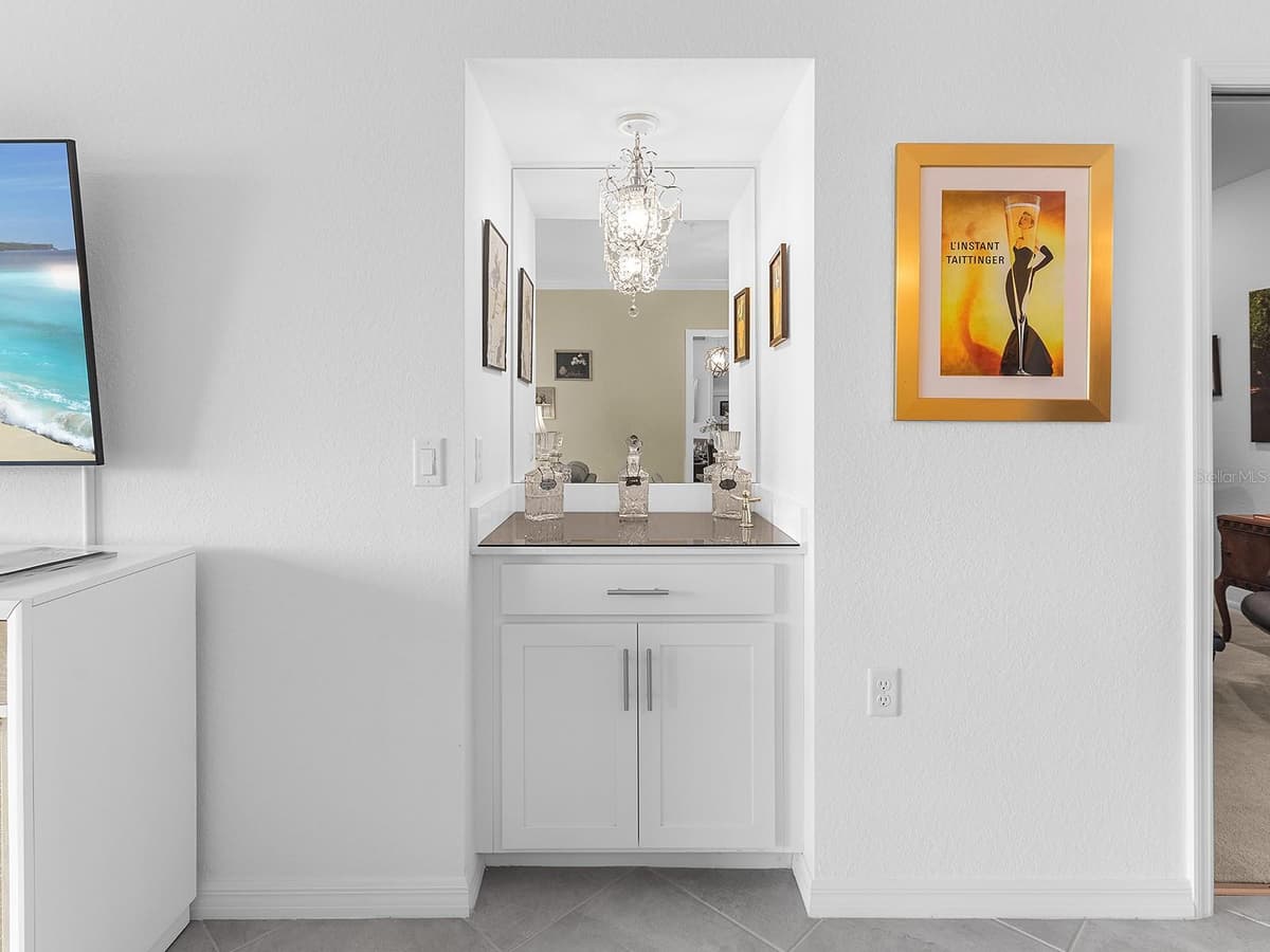 14214 HERITAGE LANDING BOULEVARD — photo 18 of 92