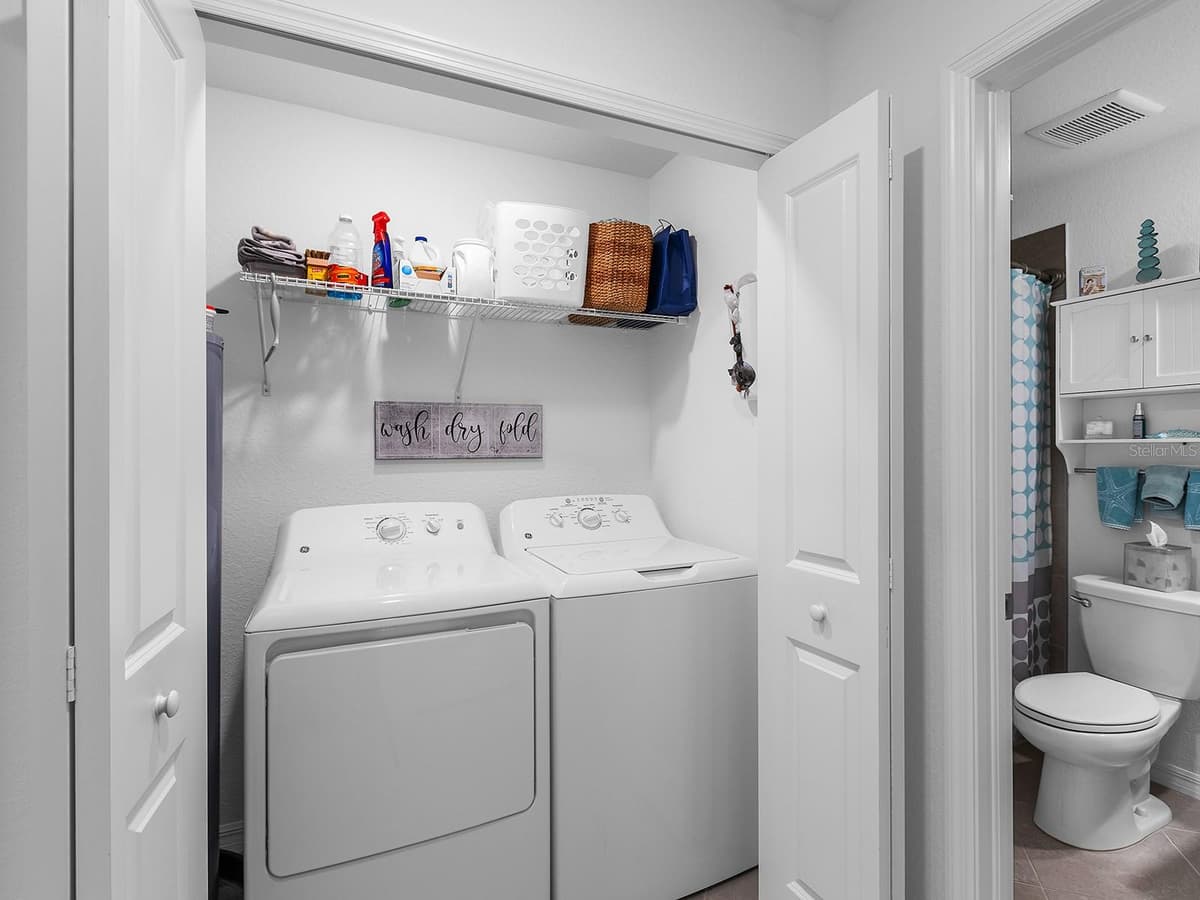 14214 HERITAGE LANDING BOULEVARD — photo 32 of 92