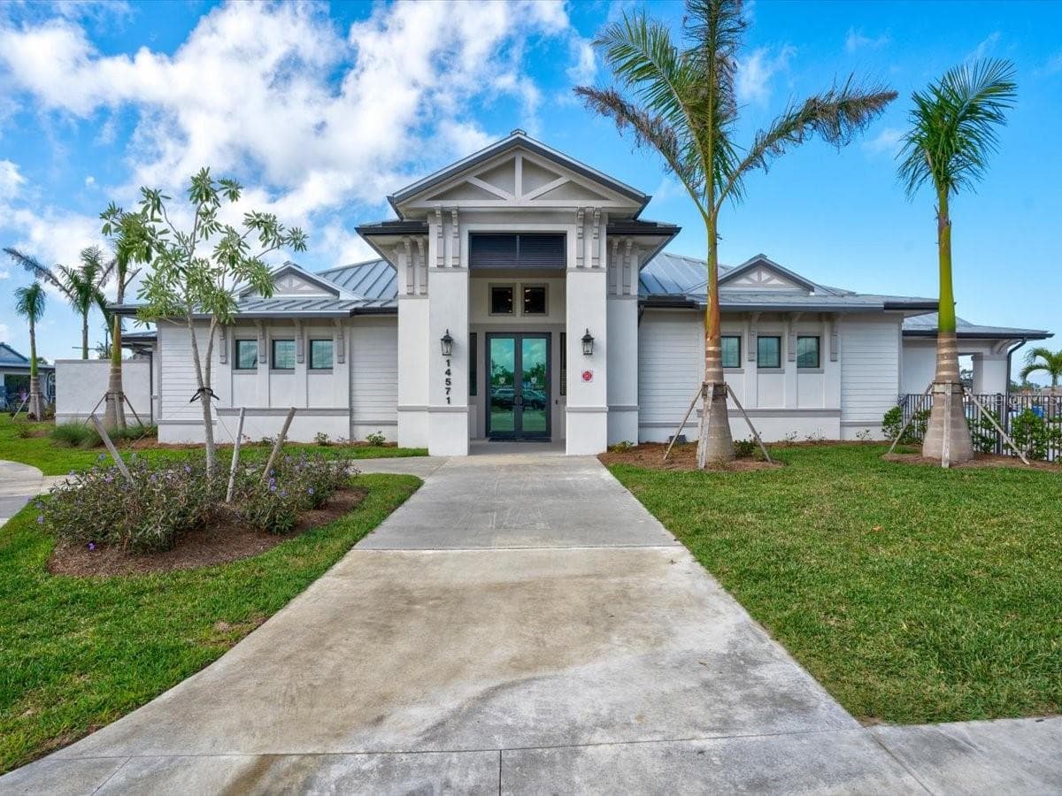 14214 HERITAGE LANDING BOULEVARD — photo 56 of 92