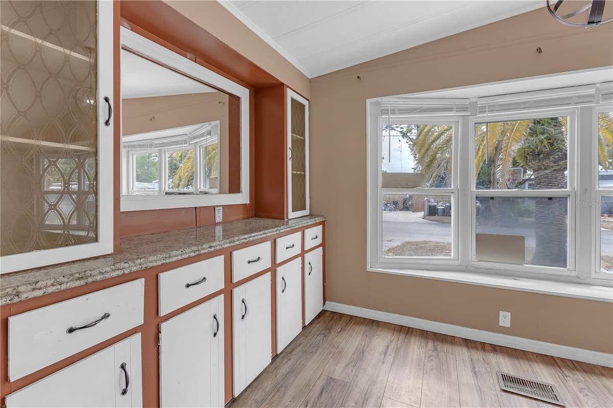 11309 LEISURE LANE — photo 14 of 34