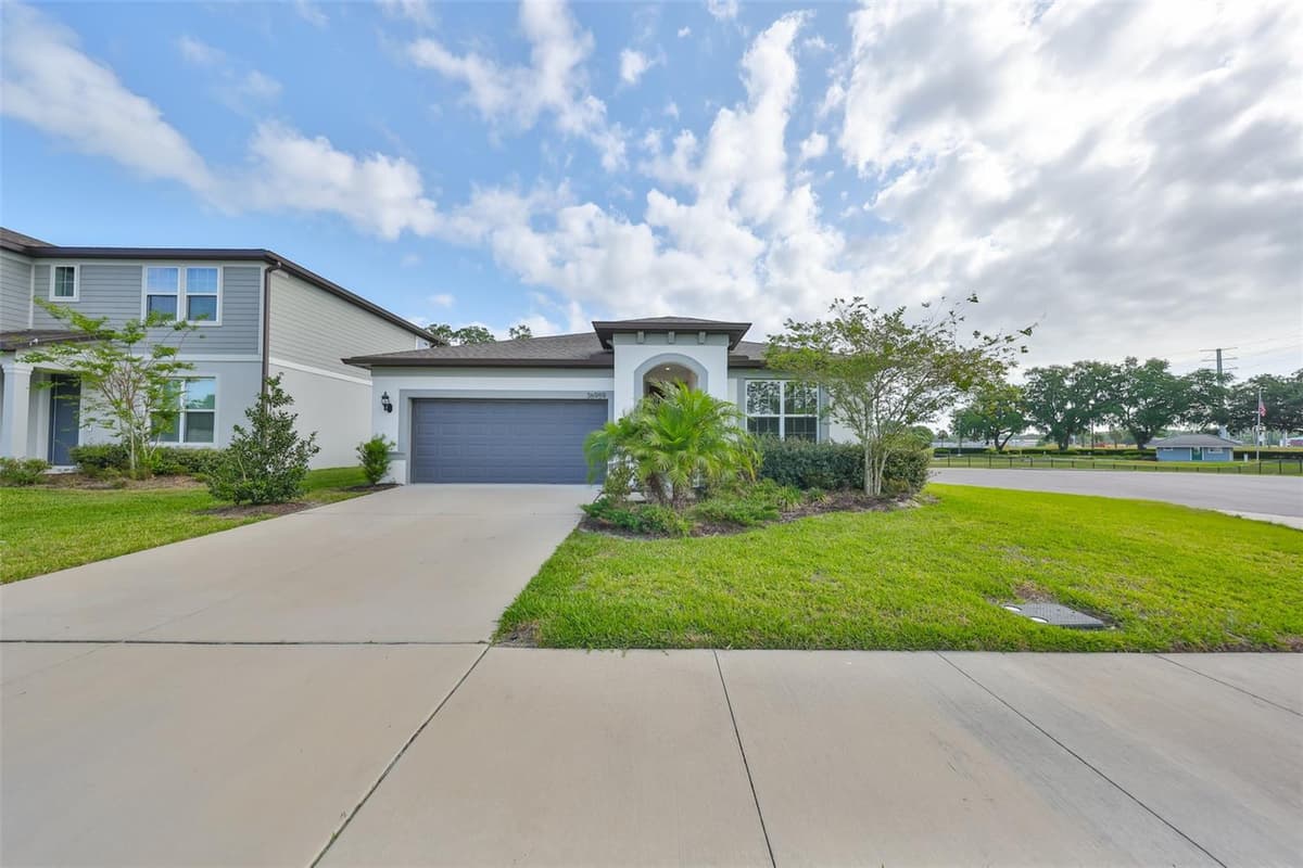 36959 HIGHLAND MEADOWS COURT — photo 1 of 37