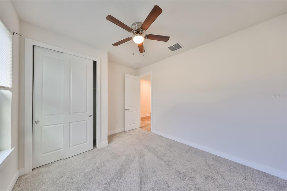 36959 HIGHLAND MEADOWS COURT — photo 6 of 37