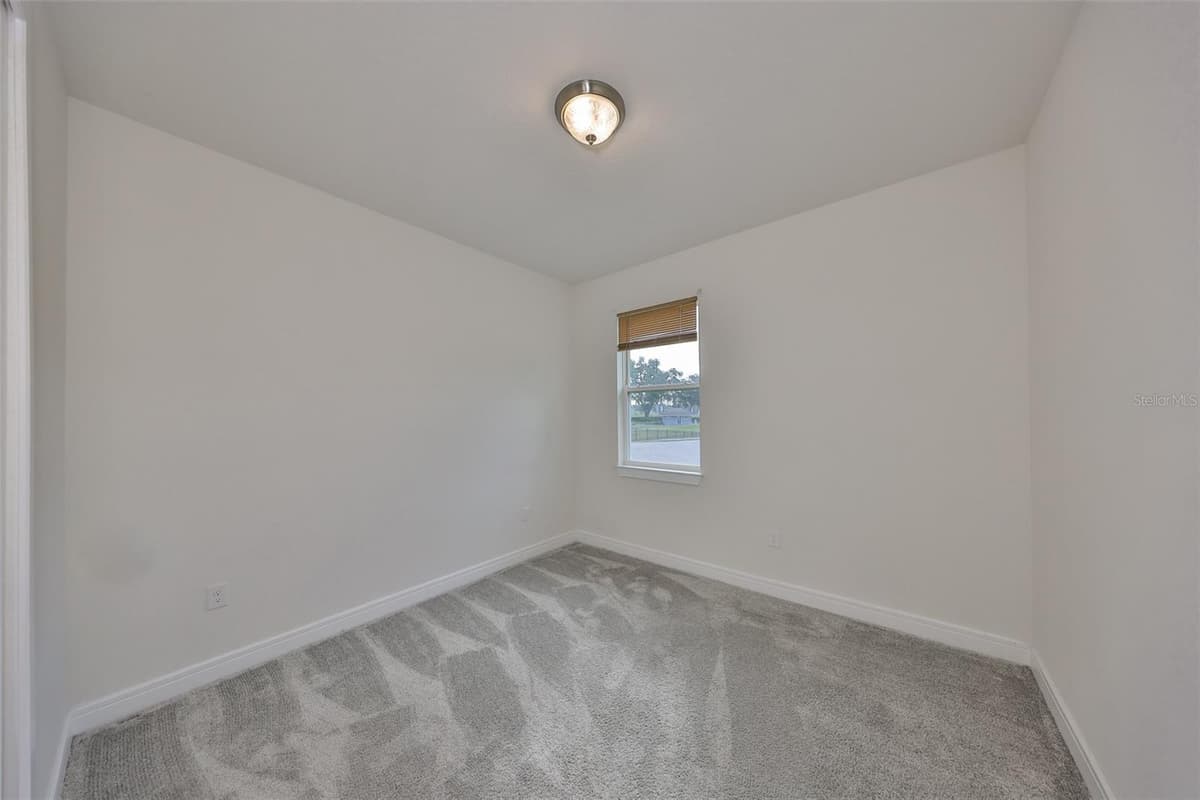 36959 HIGHLAND MEADOWS COURT — photo 8 of 37