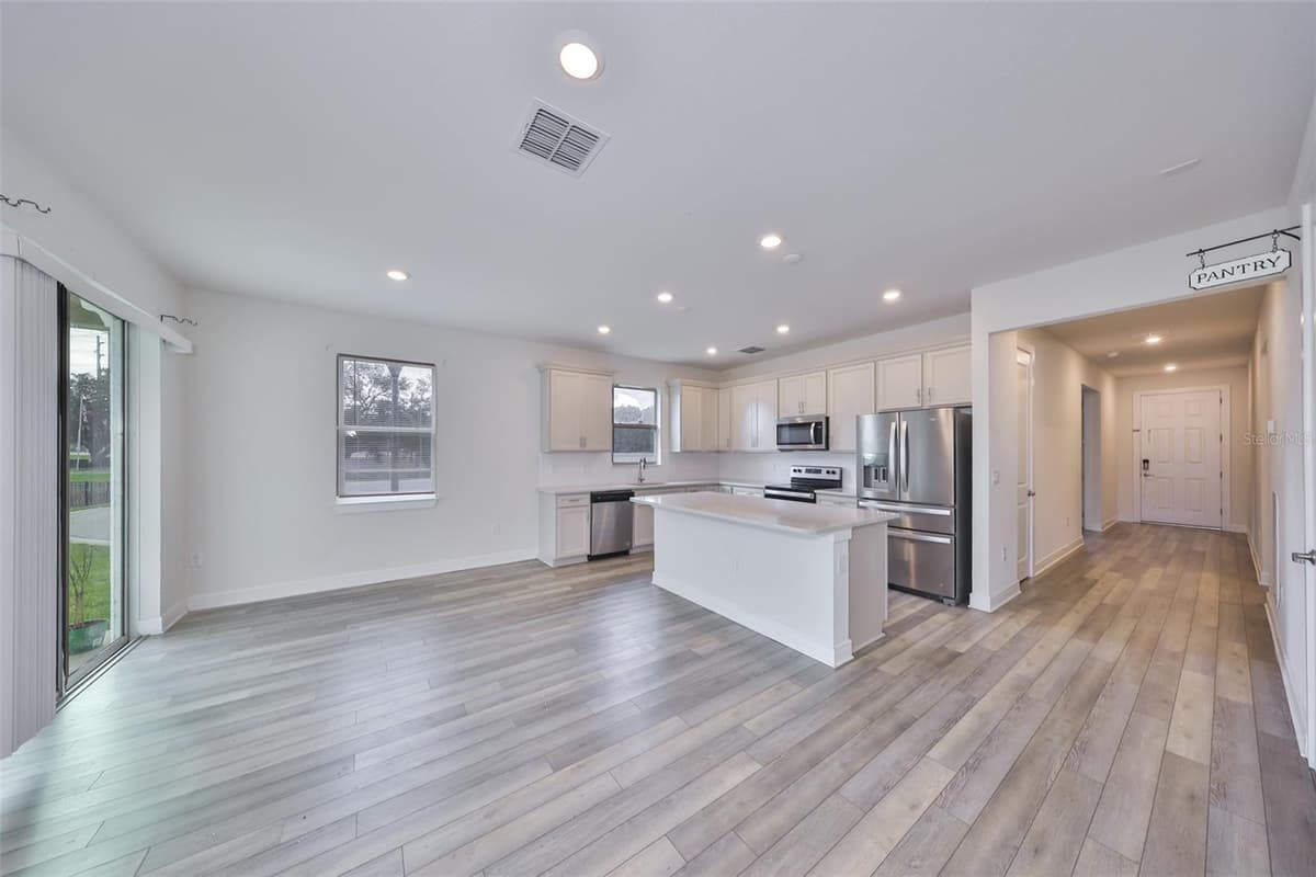 36959 HIGHLAND MEADOWS COURT — photo 17 of 37
