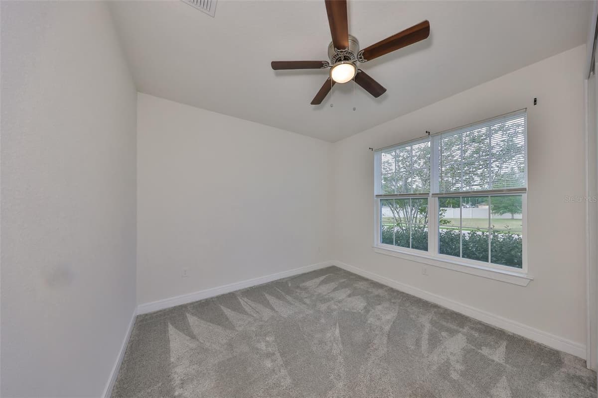36959 HIGHLAND MEADOWS COURT — photo 4 of 37