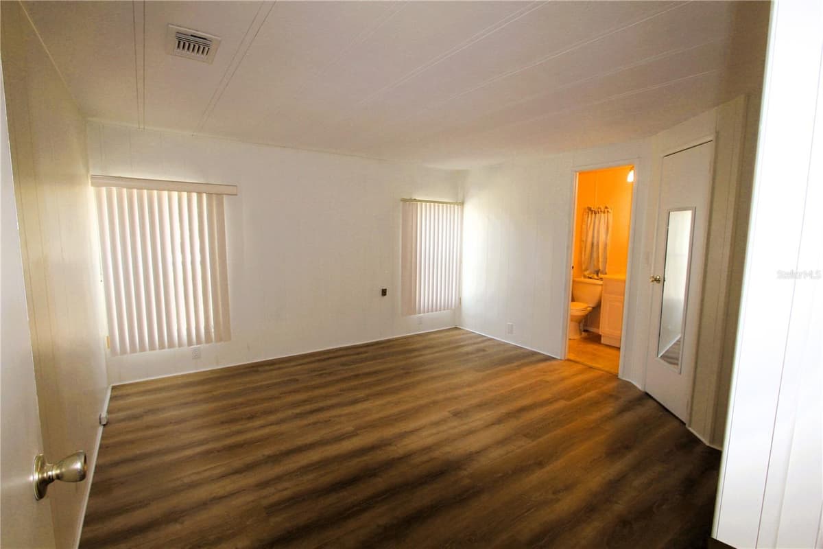 151 APACHE COURT — photo 10 of 41