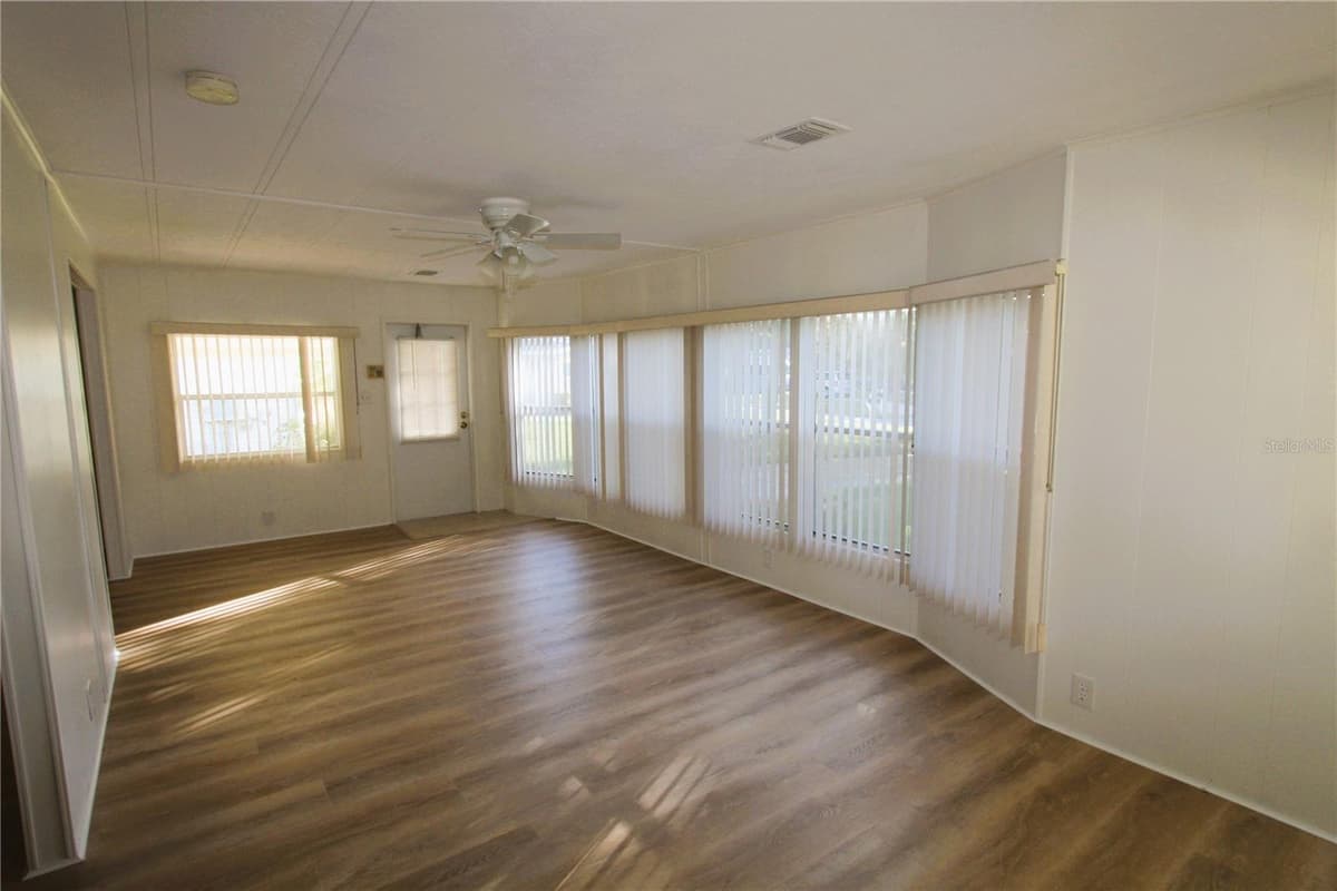 151 APACHE COURT — photo 9 of 41