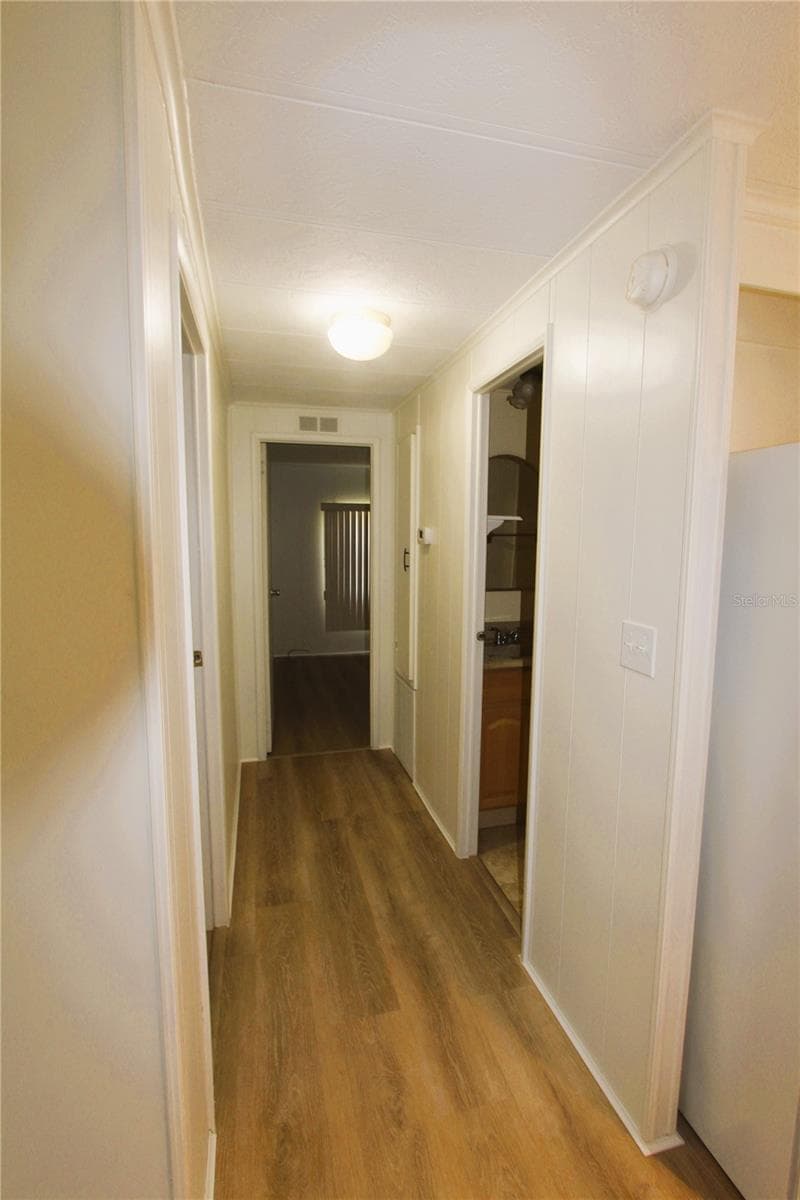 151 APACHE COURT — photo 13 of 41