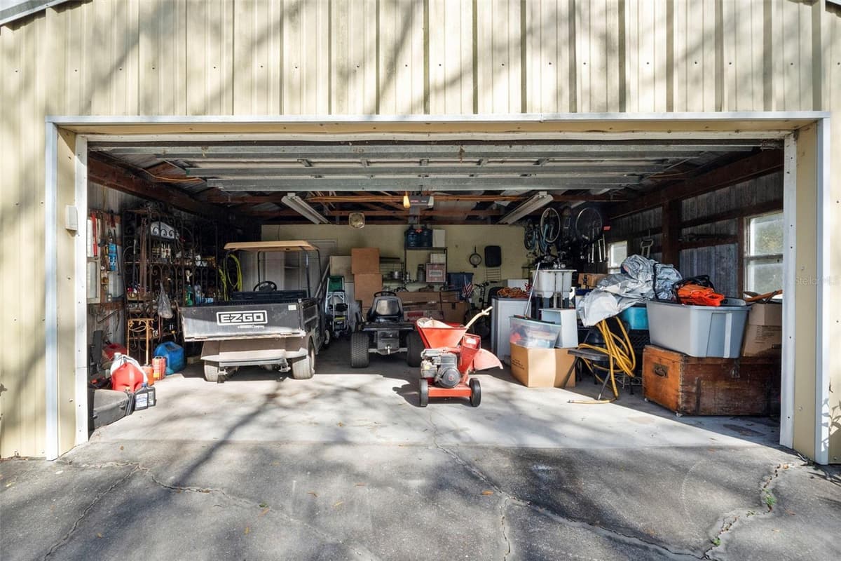 13015 ELM STREET — photo 23 of 41