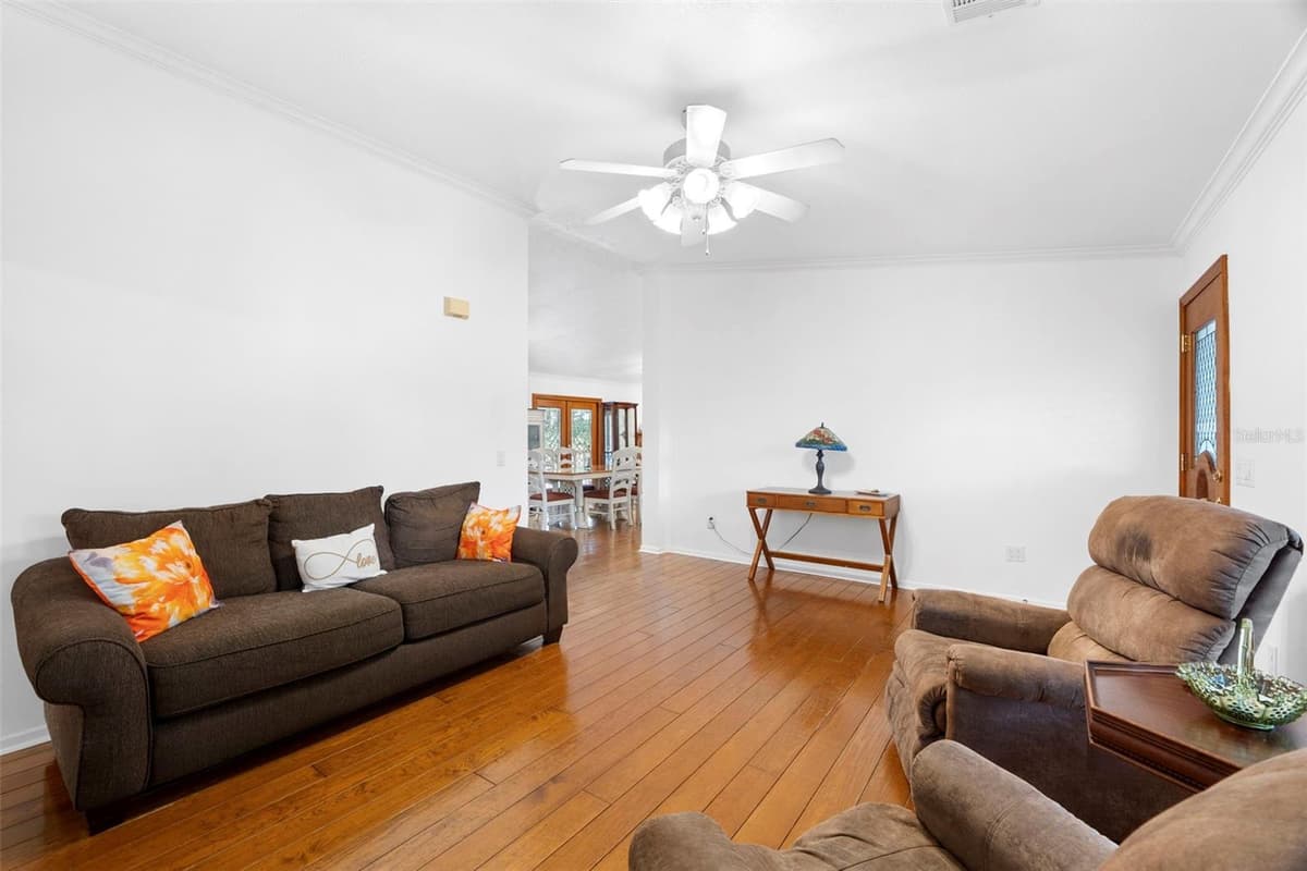 13015 ELM STREET — photo 3 of 41