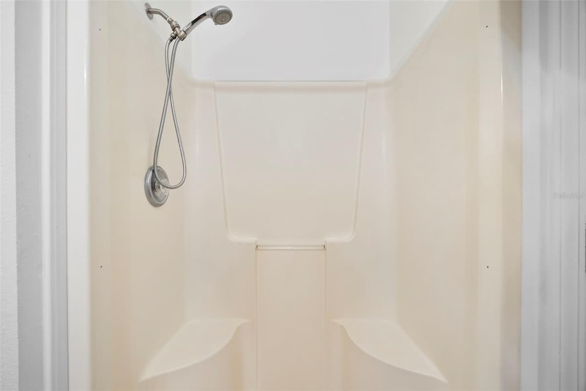 13015 ELM STREET — photo 18 of 41