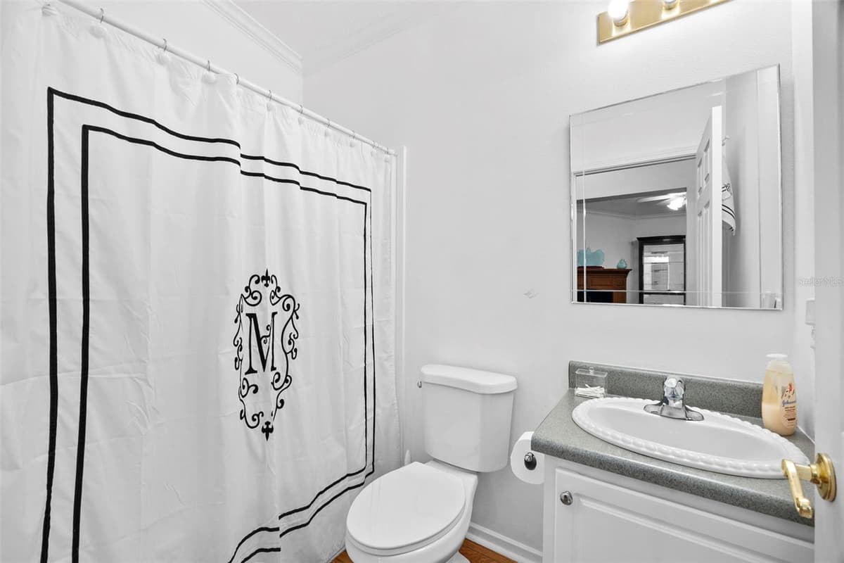 13015 ELM STREET — photo 13 of 41