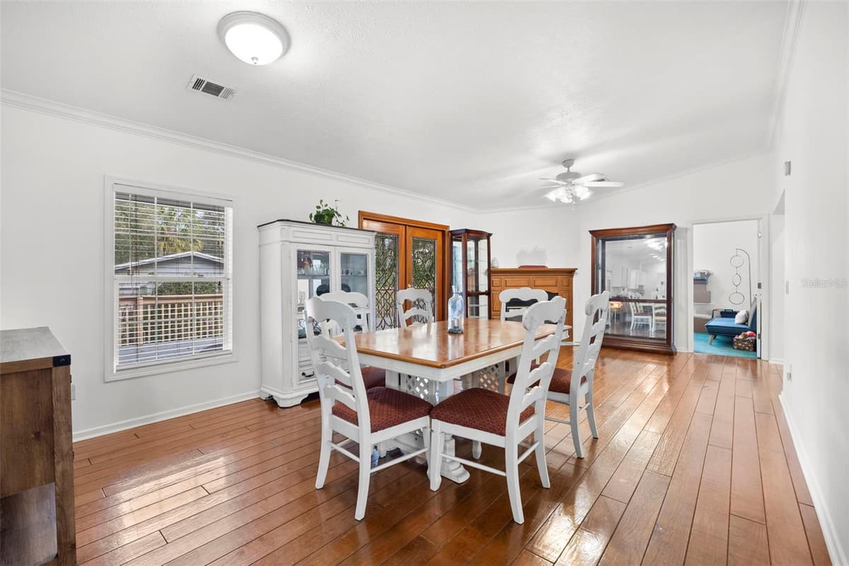 13015 ELM STREET — photo 10 of 41