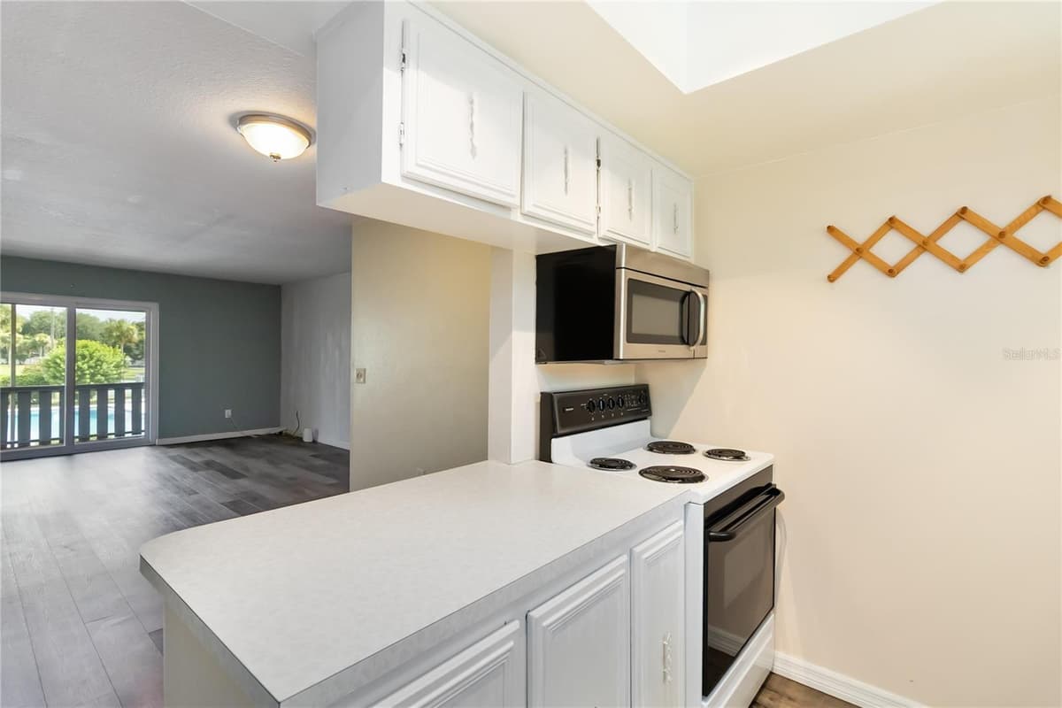 4722 KILT COURT — photo 12 of 42