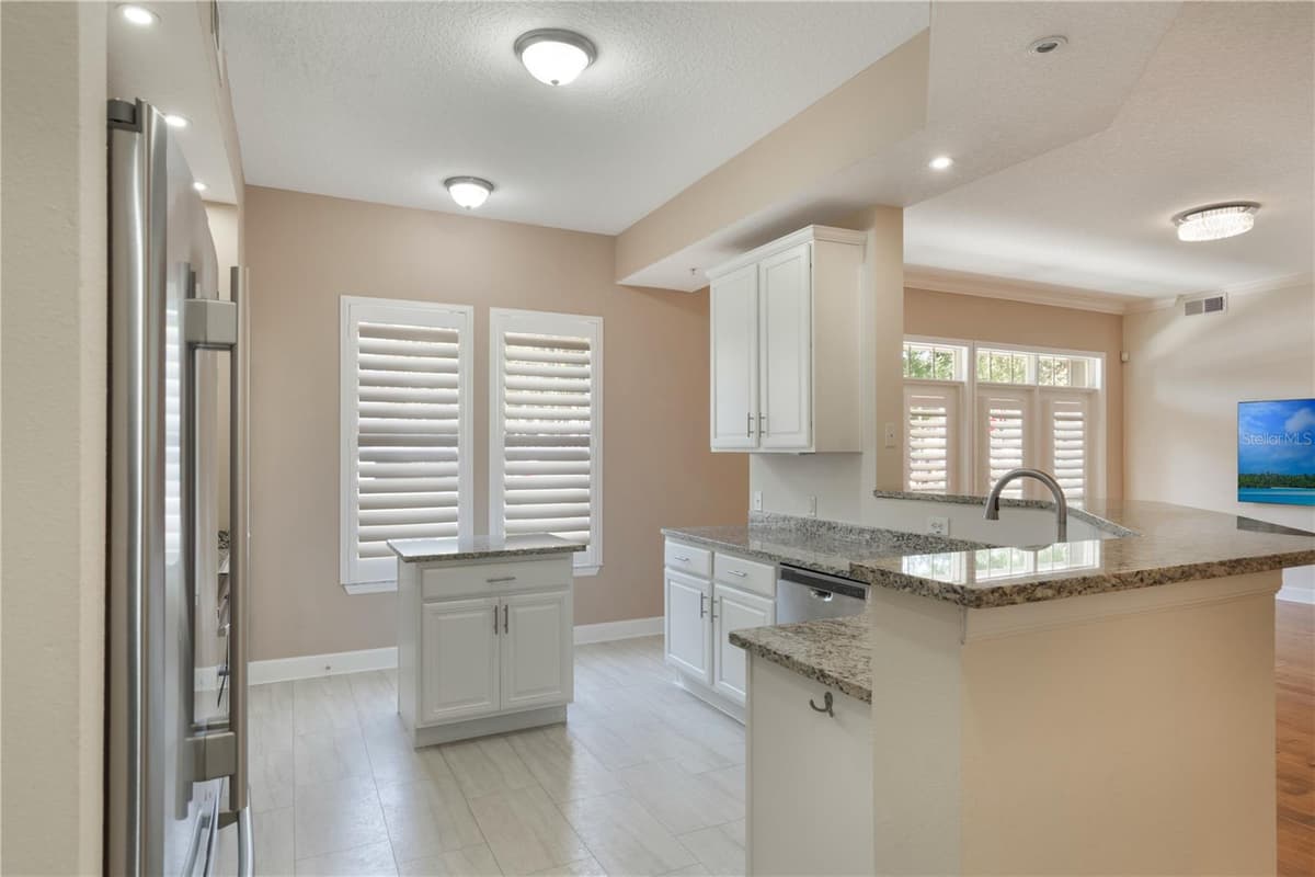 1231 WRIGHT CIRCLE — photo 8 of 36
