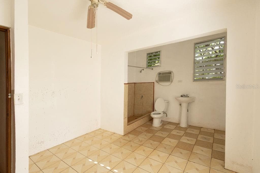 378 CALLE GIRASOLES — photo 14 of 15