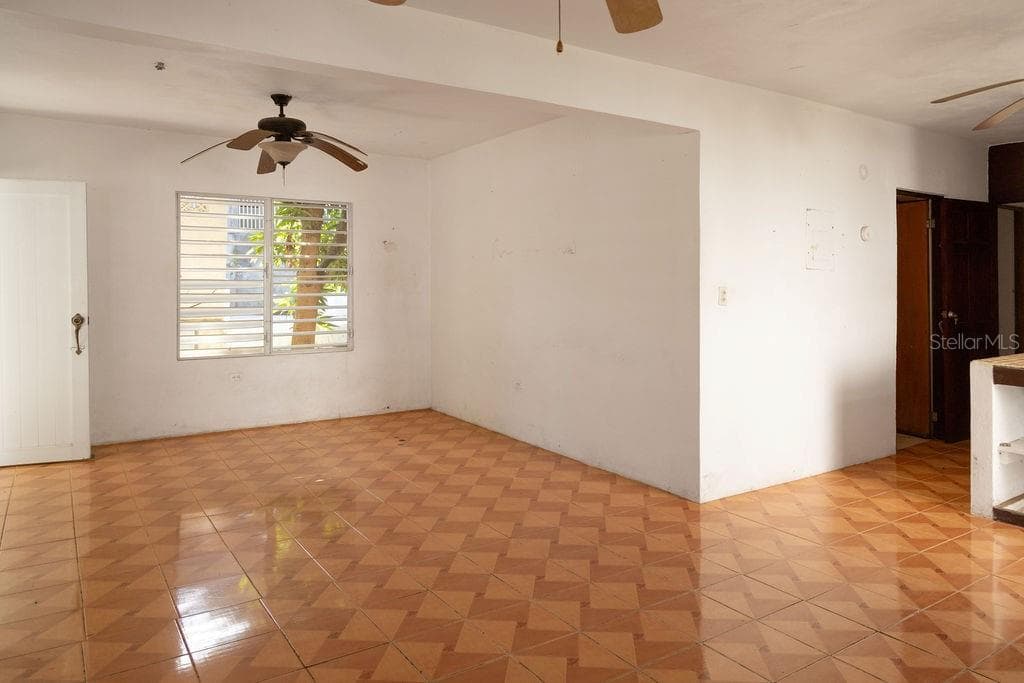 378 CALLE GIRASOLES — photo 9 of 15