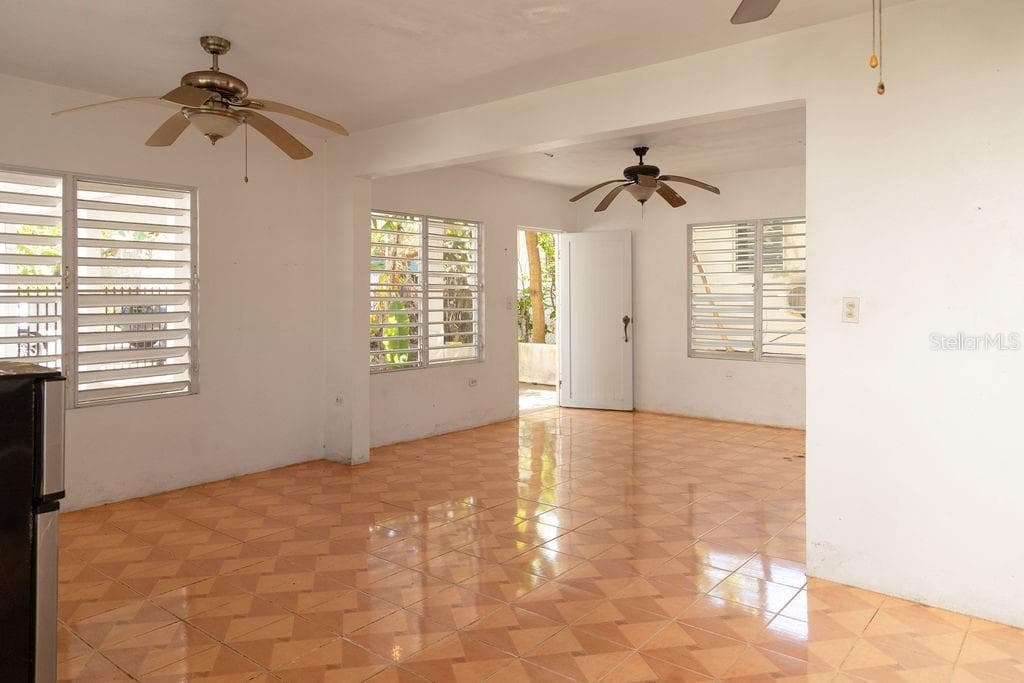 378 CALLE GIRASOLES — photo 8 of 15