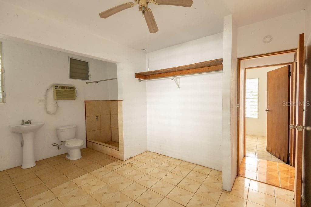 378 CALLE GIRASOLES — photo 13 of 15