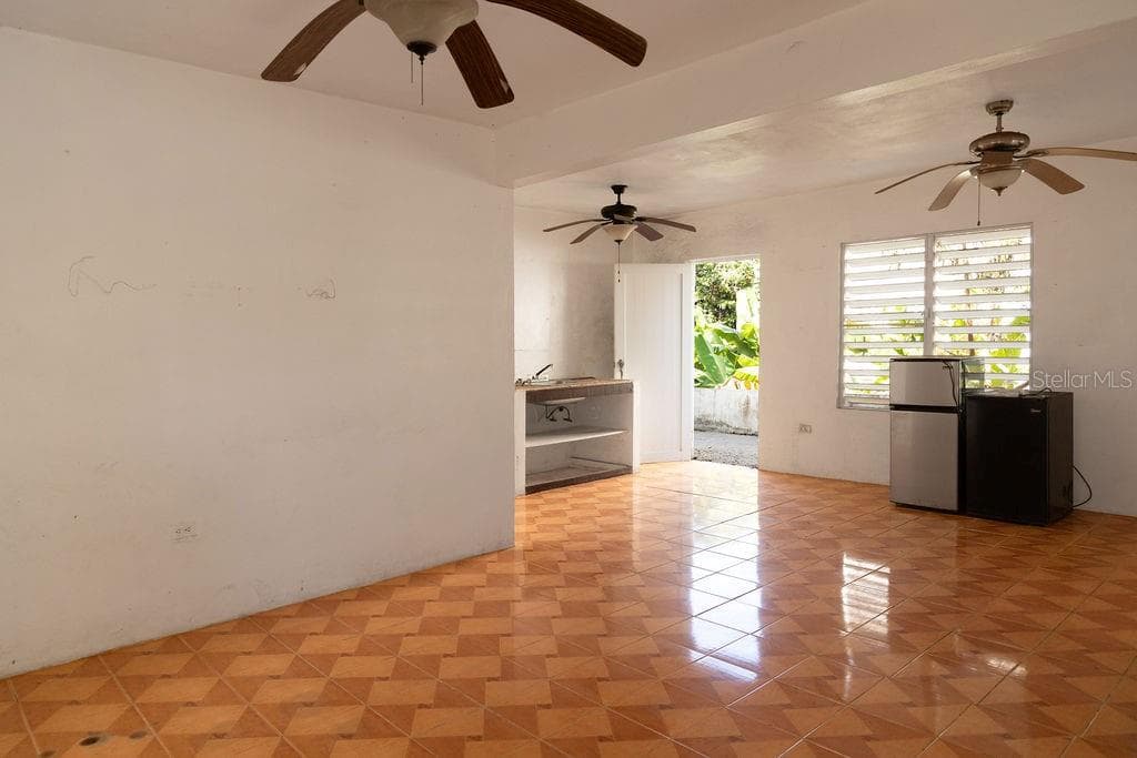 378 CALLE GIRASOLES — photo 10 of 15