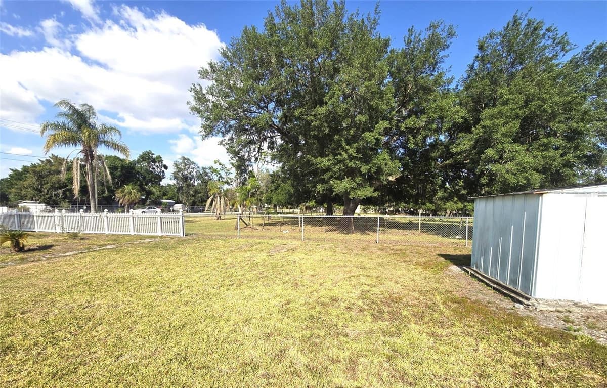 3101 MEDULLA ROAD — photo 39 of 85