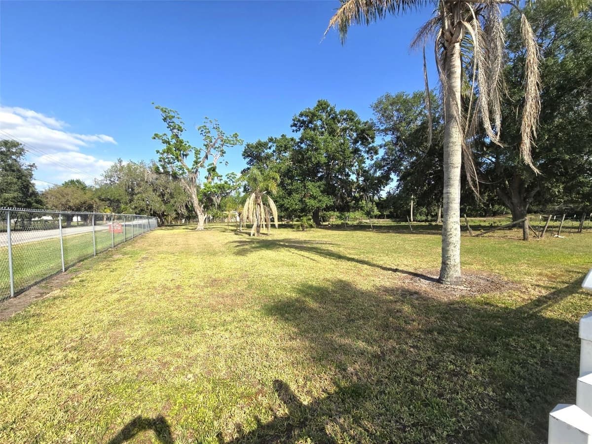 3101 MEDULLA ROAD — photo 72 of 85