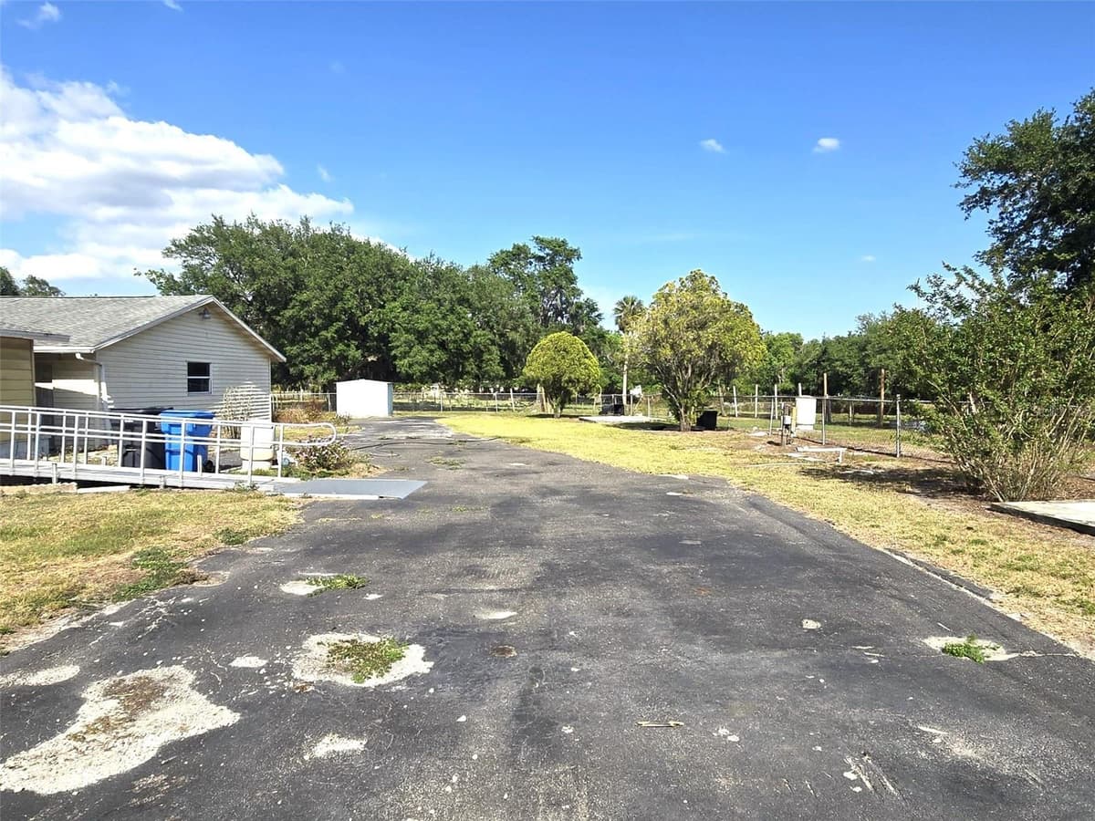 3101 MEDULLA ROAD — photo 45 of 85